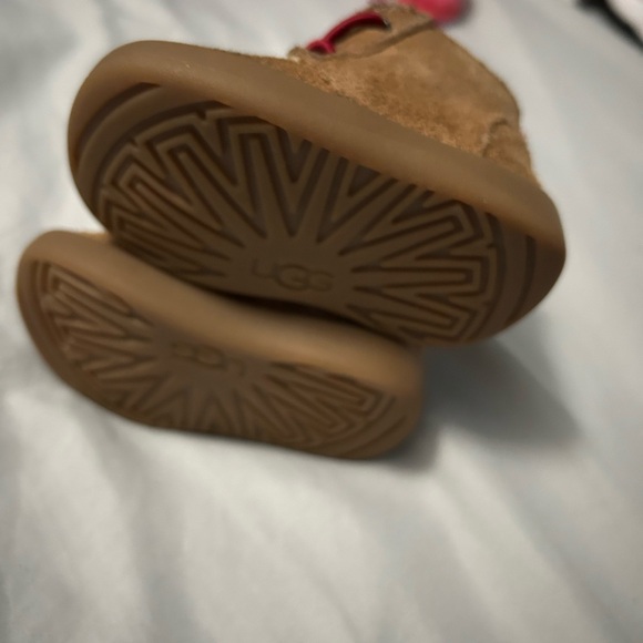Baby Ugg boots - Picture 3 of 5